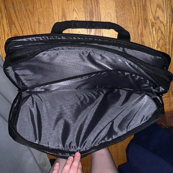 Solo Laptop Bag - Picture 3 of 5